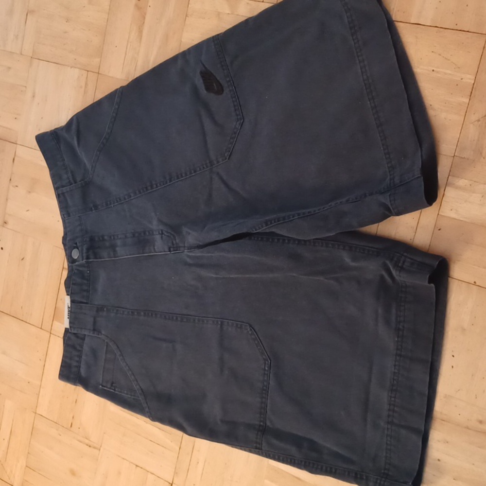 Nike shorts mens size 36, 100 percent cotton blue